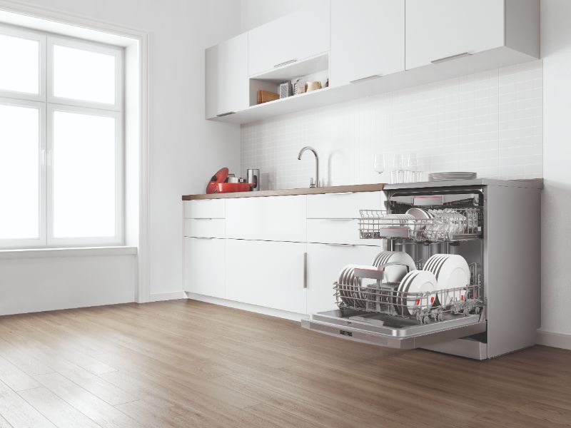 Quy trình bảo dưỡng máy rửa bát 15 bộ giúp nâng cao hiệu suất 4 Sử dụng chất tẩy rửa vệ sinh máy rửa bát 15 bộ