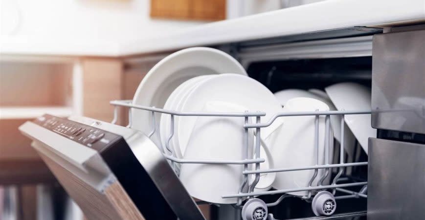 Lưu ý khi bảo dưỡng máy rửa bát 6 bộ