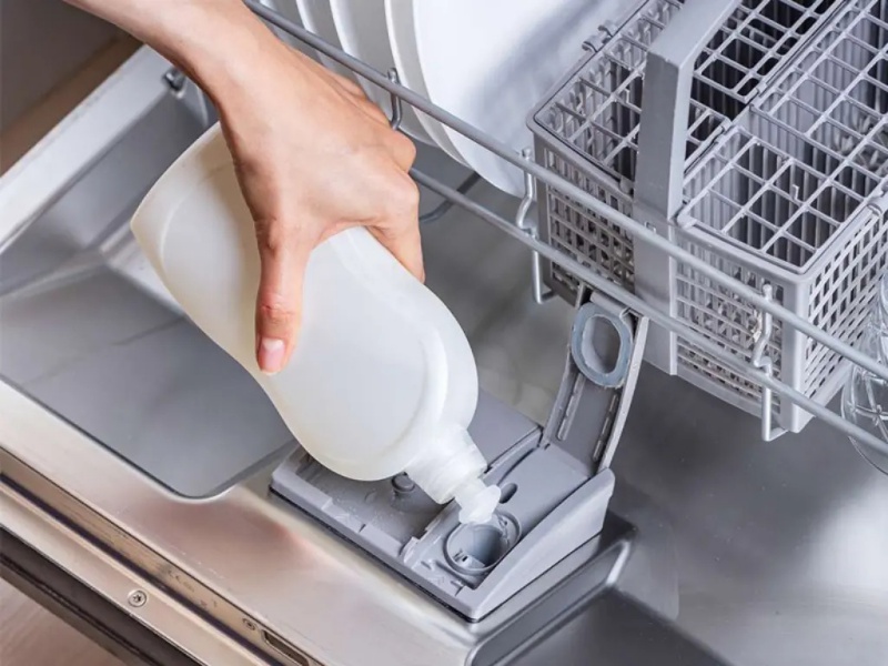 cách sử dụng chất tẩy rửa