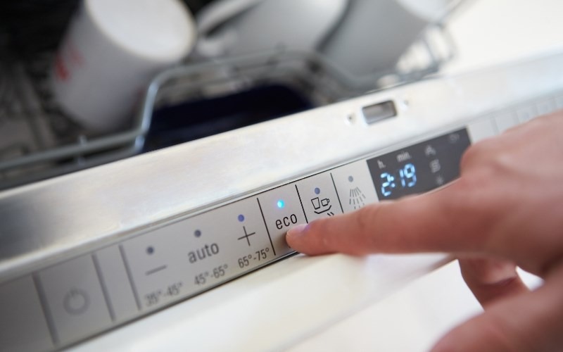 Hướng dẫn sử dụng máy rửa bát bosch sms6eci07e đúng cách 5 Thiết lập chương trình rửa phù hợp