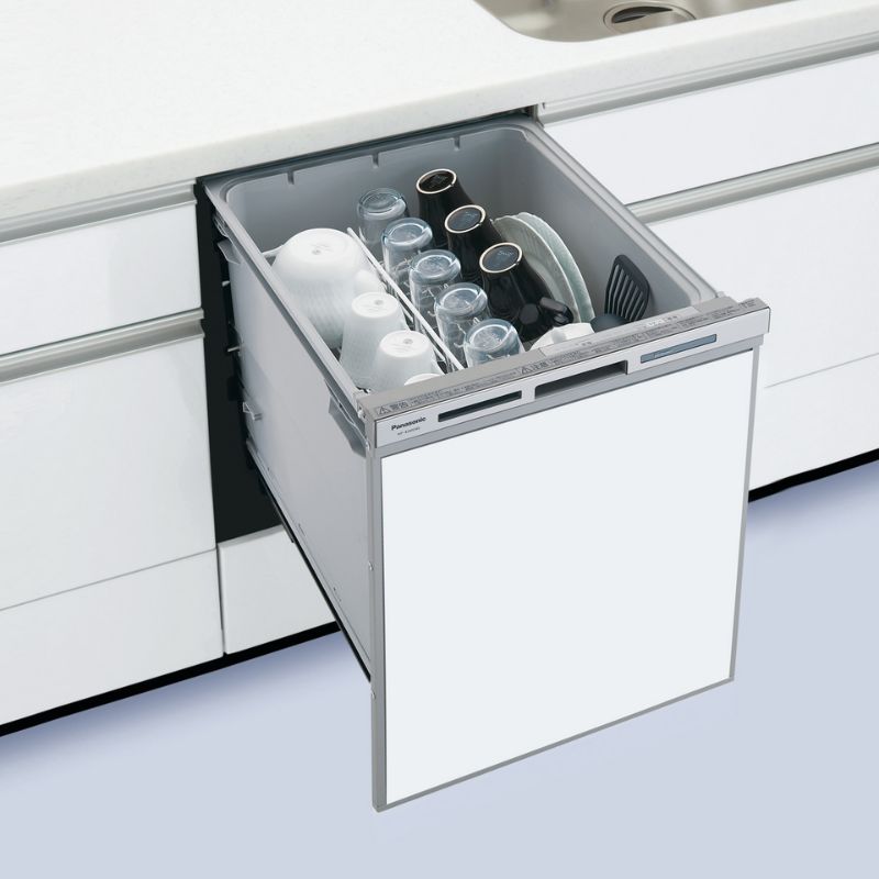 Tổng hợp kích thước máy rửa bát Panasonic cho nhà bếp phổ biến hiện nay 3 Máy rửa bát âm tủ được thiết kế để lắp đặt chìm hoàn toàn vào trong tủ bếp nhằm tiết kiệm không gian