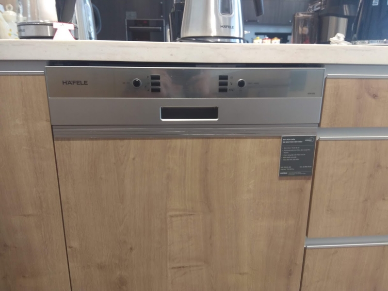 Có nên kết nối máy rửa bát với nguồn nước nóng không? Ưu nhược điểm bạn cần biết 7 Máy rửa chén bán âm Hafele HDW-HI60C 533.23.120 mang đến sự sang trọng và tinh tế cho không gian bếp