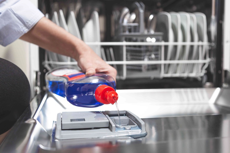 máy rửa chén bị rò rỉ nước
