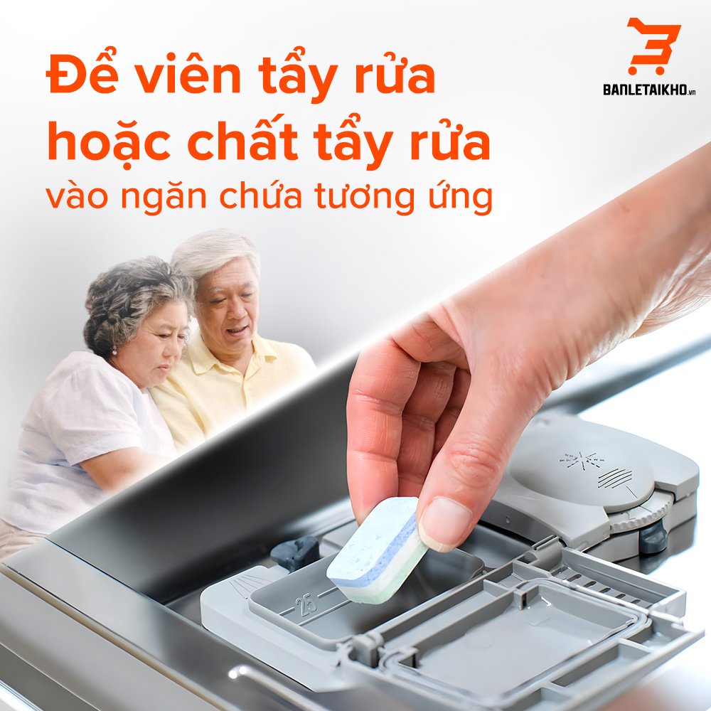 Hướng dẫn sử dụng máy rửa bát Bosch cho người mới sử dụng 5 Để viên tẩy rửa hoặc chất tẩy rửa vào ngăn chứa tương ứng