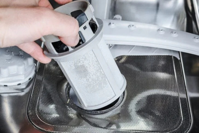Hướng dẫn bảo dưỡng và vệ sinh máy rửa bát Hafele hiệu quả 4 vệ sinh máy rửa bát hafele