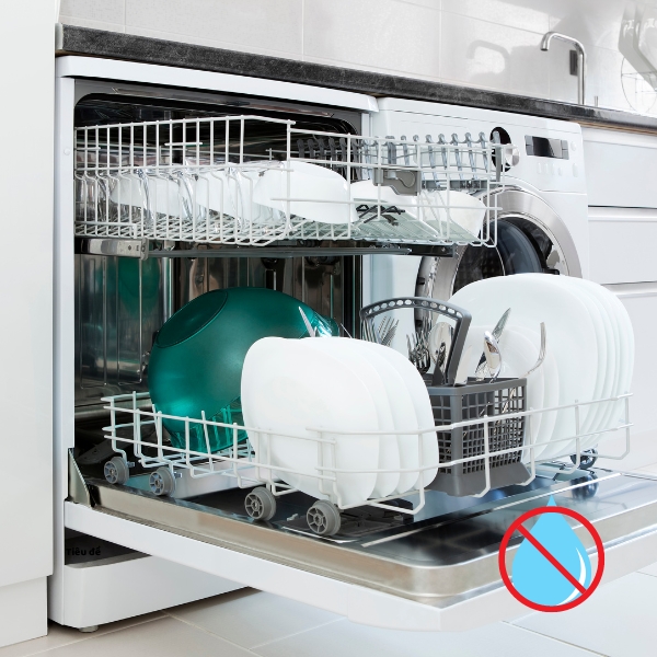 Trang bị tính năng AquaStop ngăn ngừa tình trạng rỉ nước