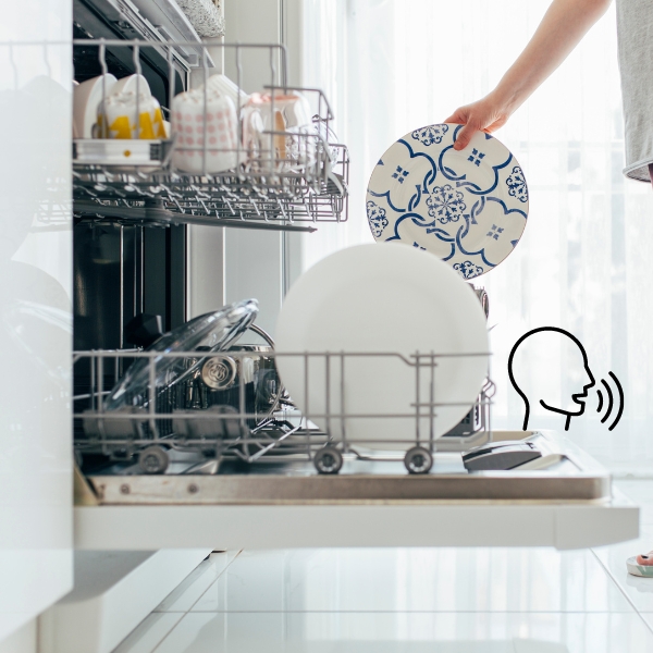 Chức năng điều khiển bằng giọng nói đơn giản, tiện lợi
