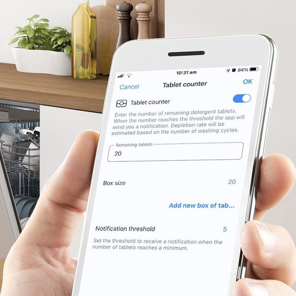 Tính năng theo dõi và cảnh báo hết viên tẩy rửa trên ứng dụng HomeConnect sẽ tự động thông báo khi bạn chỉ còn 5 viên