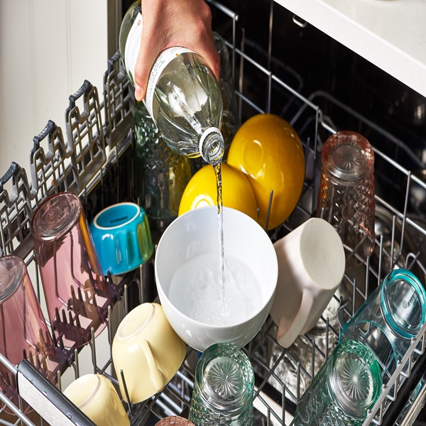 ActiveWater sẽ tự động điều chỉnh lượng nước sử dụng dựa trên mức độ bẩn của chén bát, giúp tiết kiệm nước hiệu quả